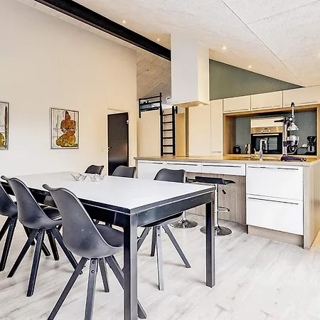 Lxxxi Tatil Evi