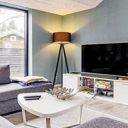 Lxxxi Tatil Evi Hals