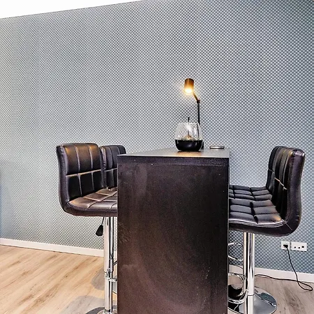Lxxxi Tatil Evi
